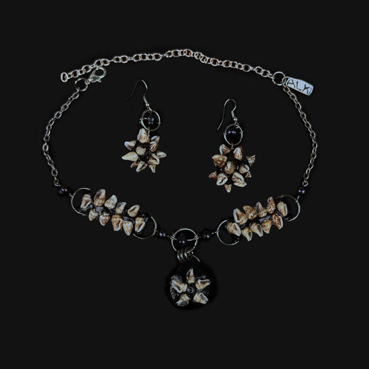 Shell choker + earrings set