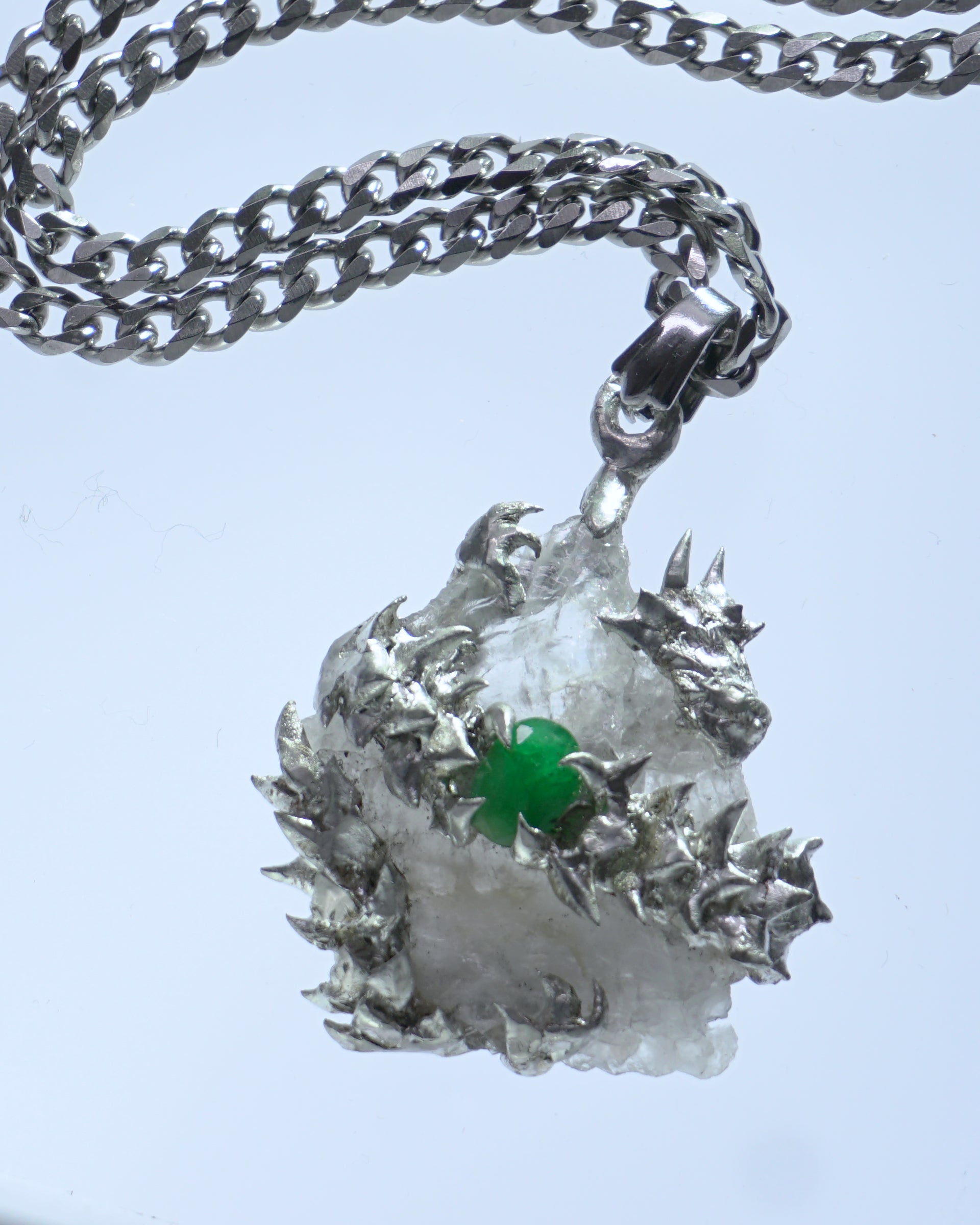 dragonborn's amulet Ⅳ - emerald