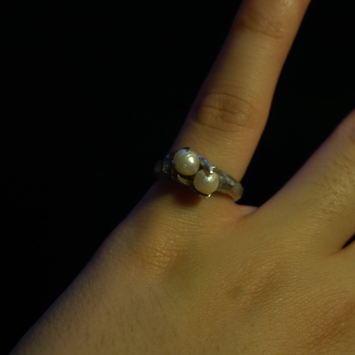 fairy's wit ring - pearl duo