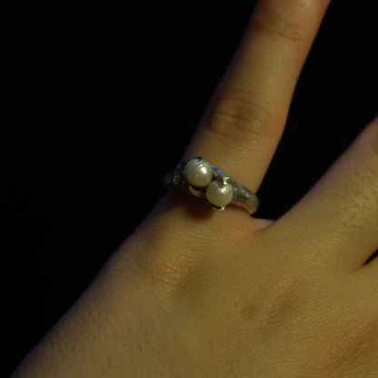 fairy's wit ring - pearl duo