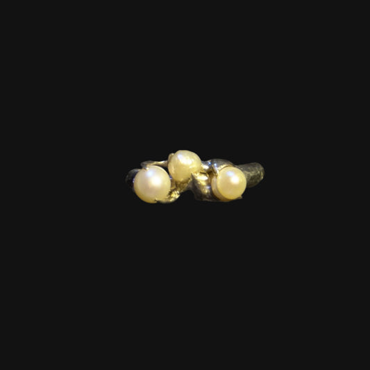 fairy's grace ring - pearl trio